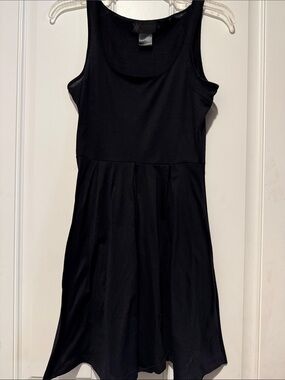 Kardashian Kollection Black Sleeveless Midi Dress